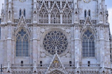 Wall Mural - Fassade der Votivkirche, Wien, Österreich