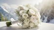 Bukiet ślubny z białych róż i gipsówki na białym tle
