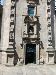 Wall Mural - Escultura en la fachada de la iglesia de San Fructuoso en Santiago de Compostela, Galicia