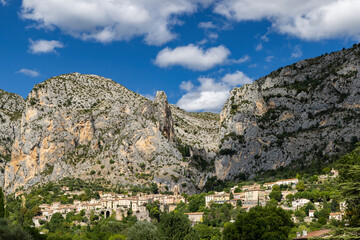 Wall Mural - Chapelle Notre-Dame, Moustiers-Sainte-Marie, Alpes-de-Haute-Provence, Provence, France