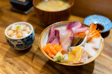 Canvas Print - Assorted sashimi rice don in Japanese restaurant