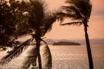 Wall Mural - THAILAND PHETCHABURI KEANG KRACHAN DAM LAKE