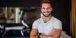 © stockmotion - Physiotherapeut am Arbeitsplatz