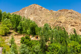 Fototapeta Desenie - The beautiful valley of the Fann Mountains, Seven Lakes hiking trail,  Tajikistan