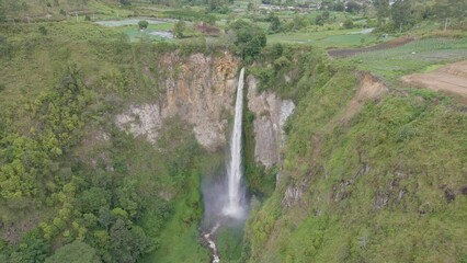 Wall Mural - The beauty of Sipiso-piso waterfall in North Sumatera, Indonesia