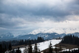 Fototapeta Niebo - Tatry w pochmurne popołudnie