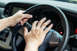 © Hardollin - Illustration of a man's hand honking his car horn