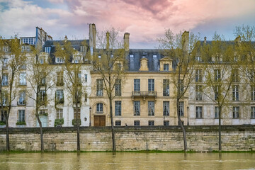 Wall Mural - Paris, ile Saint-Louis, beautiful houses quai d’Anjou
