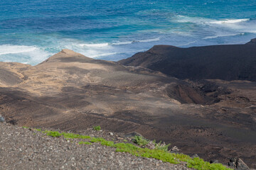 Wall Mural - Vulkanlandschaft und Meer, Fuerteventura