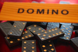 Fototapeta Storczyk - scatola del gioco del domino