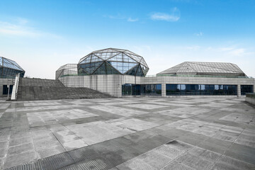 Leinwandbilder - The appearance of modern buildings in empty squares and science museums