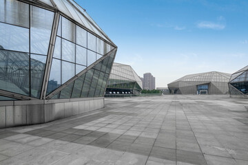 Leinwandbilder - The appearance of modern buildings in empty squares and science museums