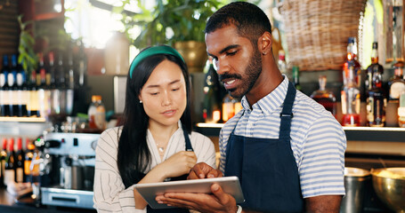 Canvas Print - Tablet, restaurant bartender and team discussion on alcohol stock, store trade or bar inventory in startup business. Planning, hospitality service and entrepreneur cooperation on drinks supply chain