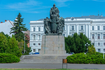 Wall Mural - Heroes monument and Ioan Slavici Classical Theater in Romanian town Arad