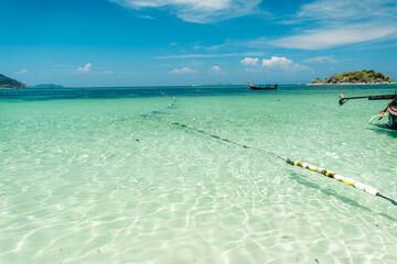 Poster - Clear sea at the beach on a tropical island