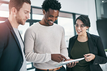 Aufkleber - Tablet, employees and talk on sales in office, website and research for planning online. Business people, teamwork and support on feedback for kpi target, report and speaking for unity on idea