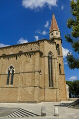 Wall Mural - 
L’abside et le campanile de la cathédrale San Donato d’Arezzo
