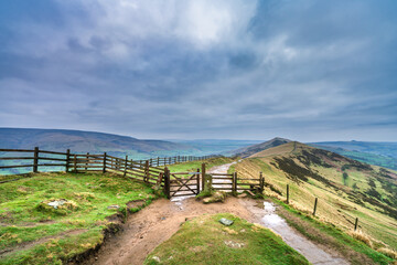 Wall Mural - The Great Ridge in the Peak District, England