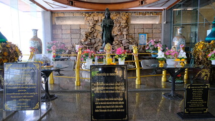 Poster - statue of buddha in the temple,Wat Dhammamongkol,The Buddha’s relic building of
Drummongkorn Temple, Viriyang,thai temple,temple,thailand,bangkok,statue of jesus, Quan Yin, Kuan Yim,goddess of mercy