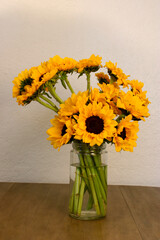 Canvas Print - Sunflower Bouquet in Glass Vase 02