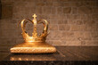 gold crown 