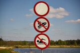 Fototapeta  - znak,zakaz jazdy na skuterze wodnym,zakaz pływania