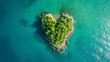 Ilha em formato de coração vista de cima 