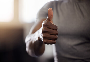 Canvas Print - Fitness, hand and man at gym with thumbs up for exercise, support or workout challenge motivation. Sports, wellness and club member with emoji vote for training goal success, review and feedback