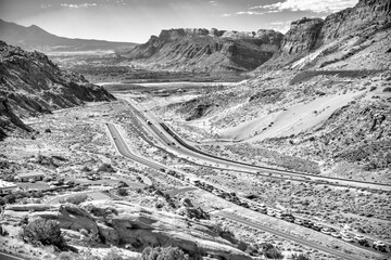 Canvas Print - Amazing view of Arches National Park, entrance road