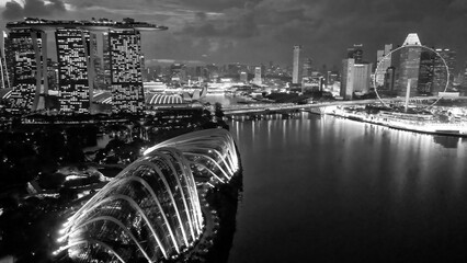 Canvas Print - Sunset aerial view of Marina Bay and Singapore skyline