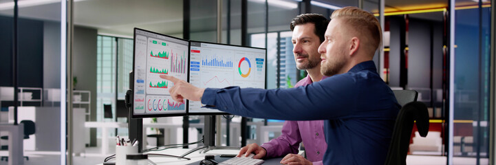 Leinwandbilder - Data Analyst Using Data Analytics KPI