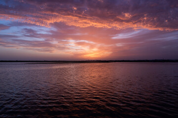 Wall Mural - Atardecer en Faro, costa del Algarve, Portugal