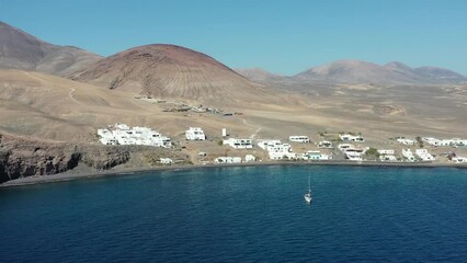 Canvas Print - survol de playa quemada à Lanzarote, canaries, Espagne