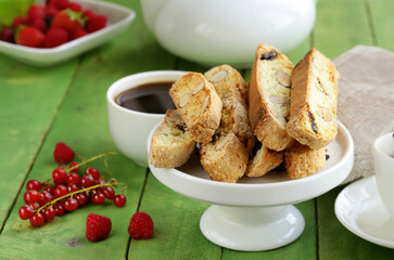 italian traditional cookies biscotti cantucci