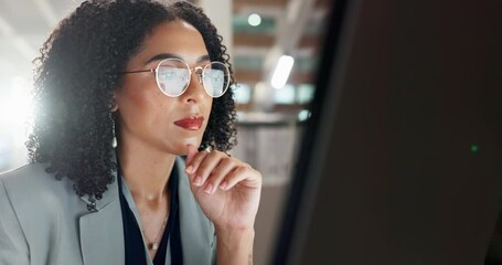 Aufkleber - Reading, business woman and computer with digital market research analyst for work at company. Job statistics, glasses and tech of a professional at an office desk with admin report and screen graph