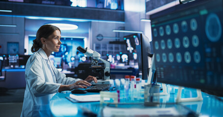 Aufkleber - Medical Research And Development Center: Caucasian Female Scientist Using Microscope To Analyze Petri Dish Sample. Specialist Developing Innovative Medicine For Rehabilitation Of Patients After Stroke