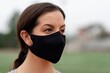 © Rawpixel.com - Female athlete wearing mask in the new normal