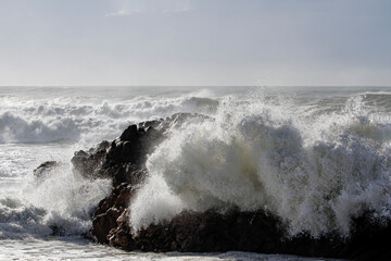 Canvas Print - Sea cliffs under storm