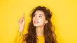 © odi - Pose with a person pointing in a direction