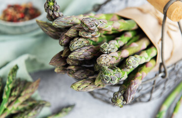 Canvas Print - Bunches of green asparagus