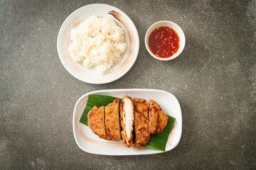 Sticker - fried chicken with sticky rice