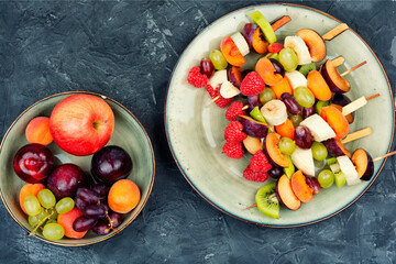 Canvas Print - Fruit sweet kebabs.