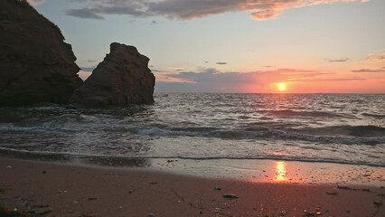 Canvas Print - Beautiful Britton beach at sunset