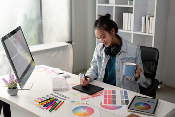 Wall Mural - ux designer. work on creative applications. man with a palette in his hands. designer applies the pr