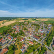 Ausblick auf die Ortschaft Fremdingen im Geopark Ries in Nordschwaben