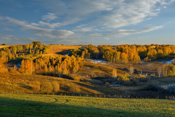 Canvas Print - Russia. South of Western Siberia, Altai Territory. View of the endless farm fields, over which the autumn cloudy sky.