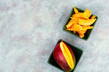 Canvas Print - Dried and fresh mango fruit