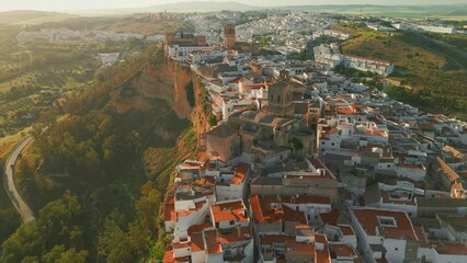 Wall Mural - Aerial view of Arcos de la Frontera town at sunset in Andalucia, Spain