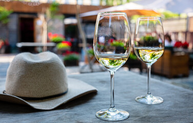 Canvas Print - white wine on the terrace