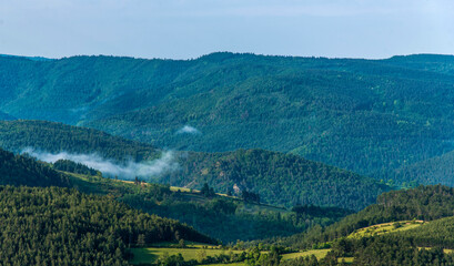 Poster - Premiers coteaux du nord des Cévennes vus depuis le causse Méjean à Meyrueis, Lozère, France